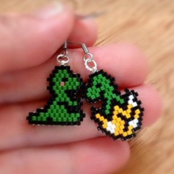 Flat beaded earrings - Picture 2 of 2